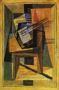 Guitarra sobre una mesa 1919 Pablo Picasso Pinturas al óleo